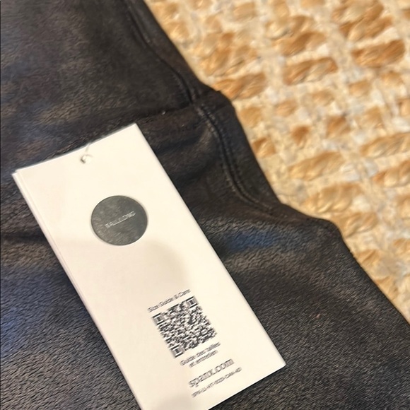 Spanx faux leather leggings NWT - Picture 8 of 8